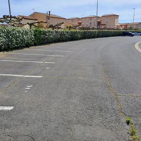 - - 4 Pers - Piscine * Valras-Plage